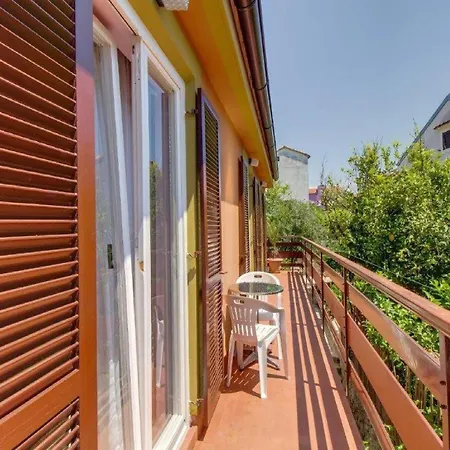 Apartment Blamax With Terrace And Sea View *