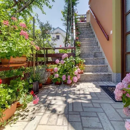 Apartmán Blamax With Terrace And Sea View