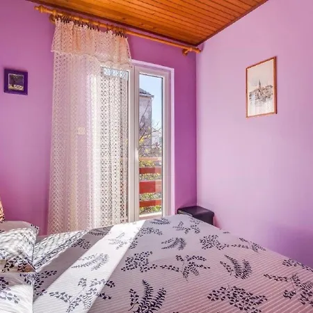 Blamax With Terrace And Sea View Mali Lošinj